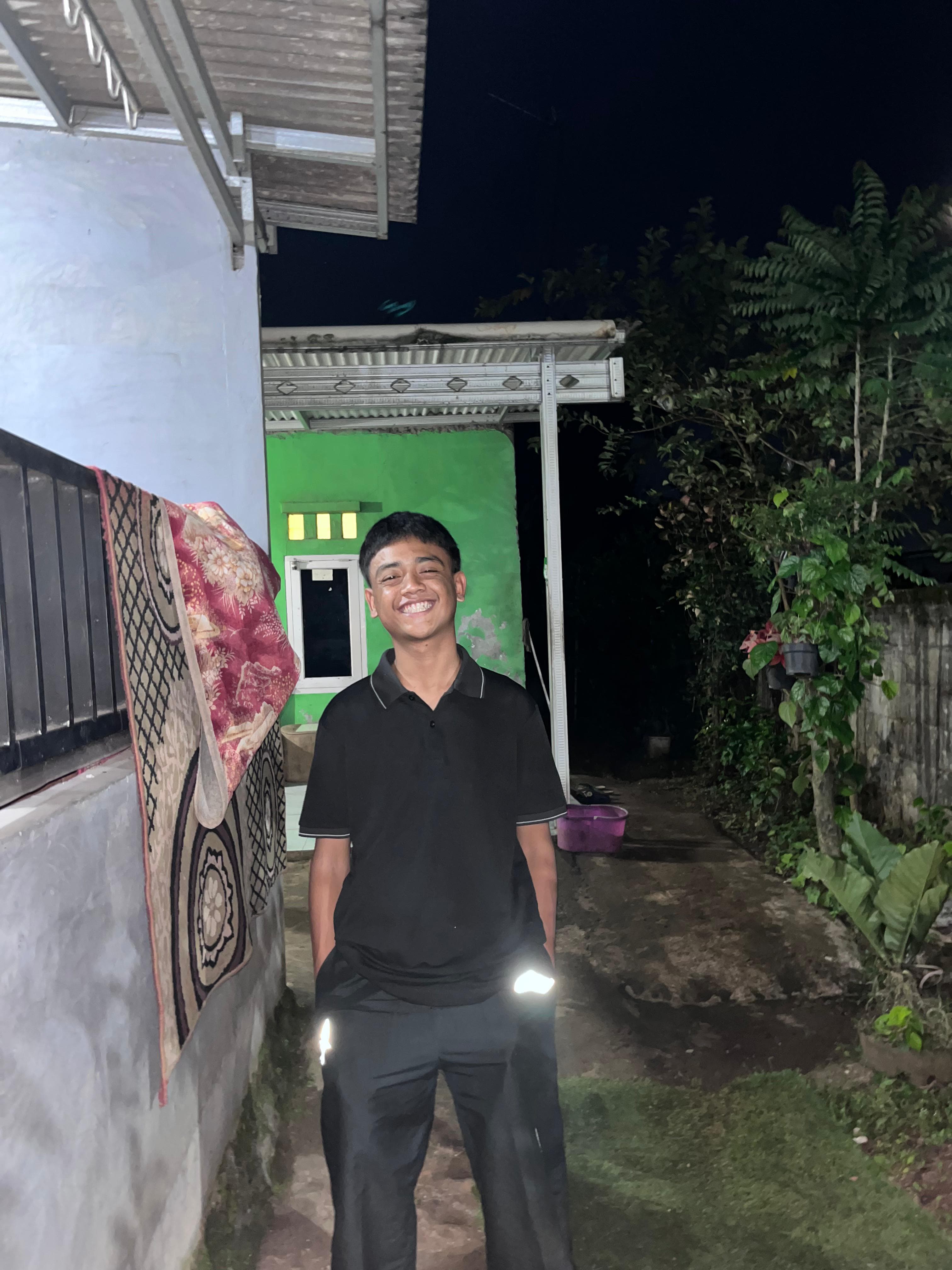 Adam Rizky W